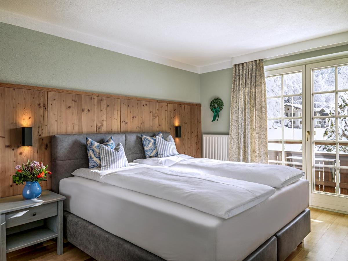 Landgasthof Hotel Linde Stumm Buitenkant foto
